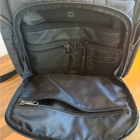 Samsonite Modern Utility Double Shot Backpack, Charcoal Heather, Ripstop Polyest - Picture 4 of 8